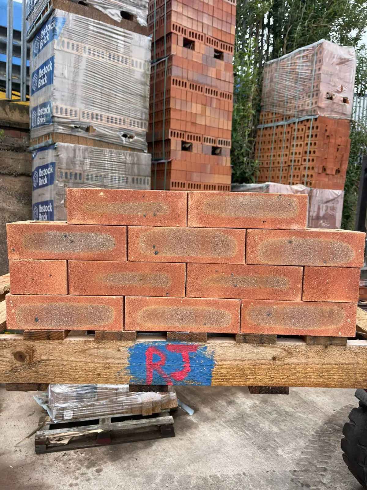 Welbeck Red Mixture Off- Shade Facing Brick Pack of 475