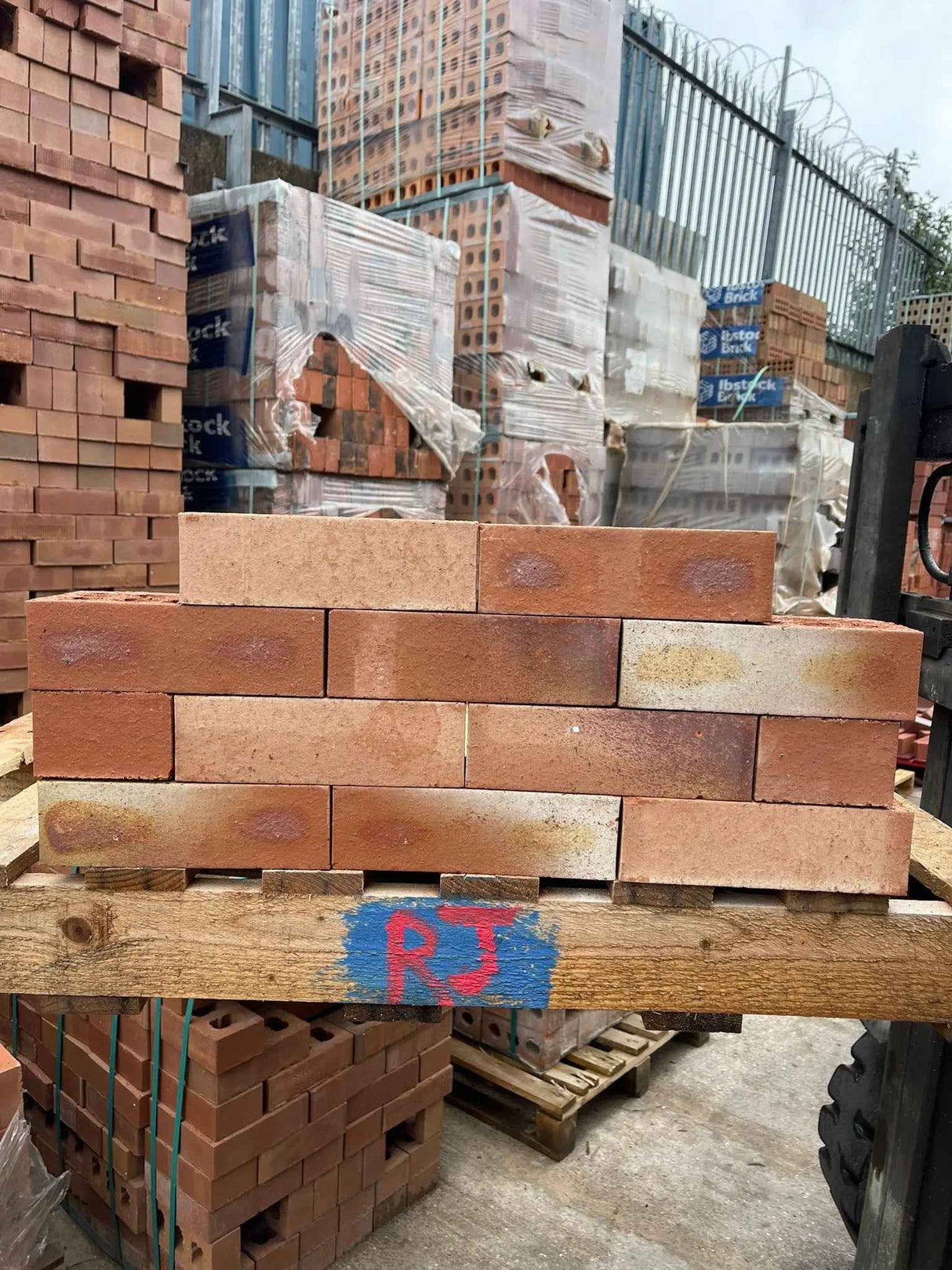 Throckley Pre War Commons 65mm Facing Brick Pack of 500