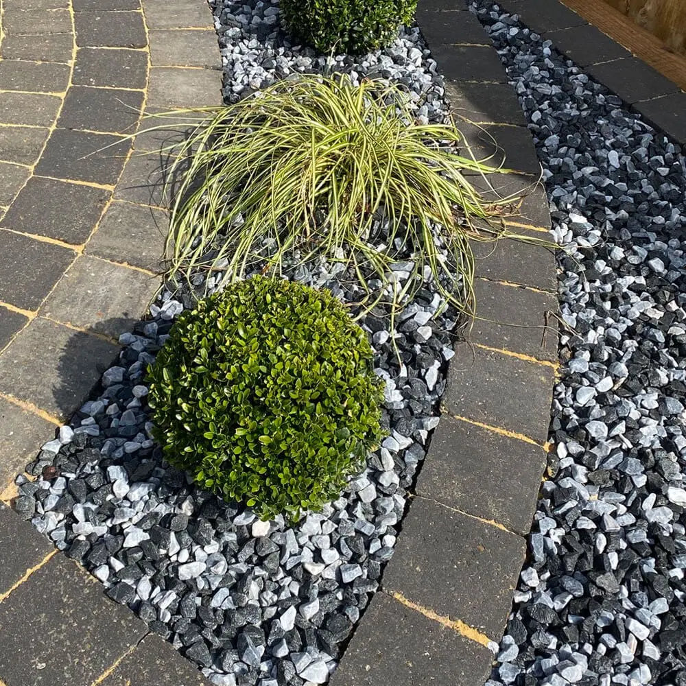 20mm Black Ice Chippings Bulk Jumbo Bag Gravel LONG RAKE SPAR CO LTD