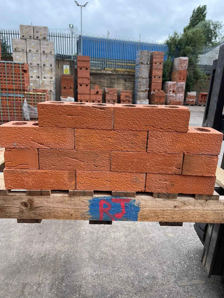 Surrey Orange N/S Facing Brick Pack of 500